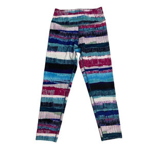 Beyond Yoga Lux Print Capri Legging in Palm Shadow- size Small